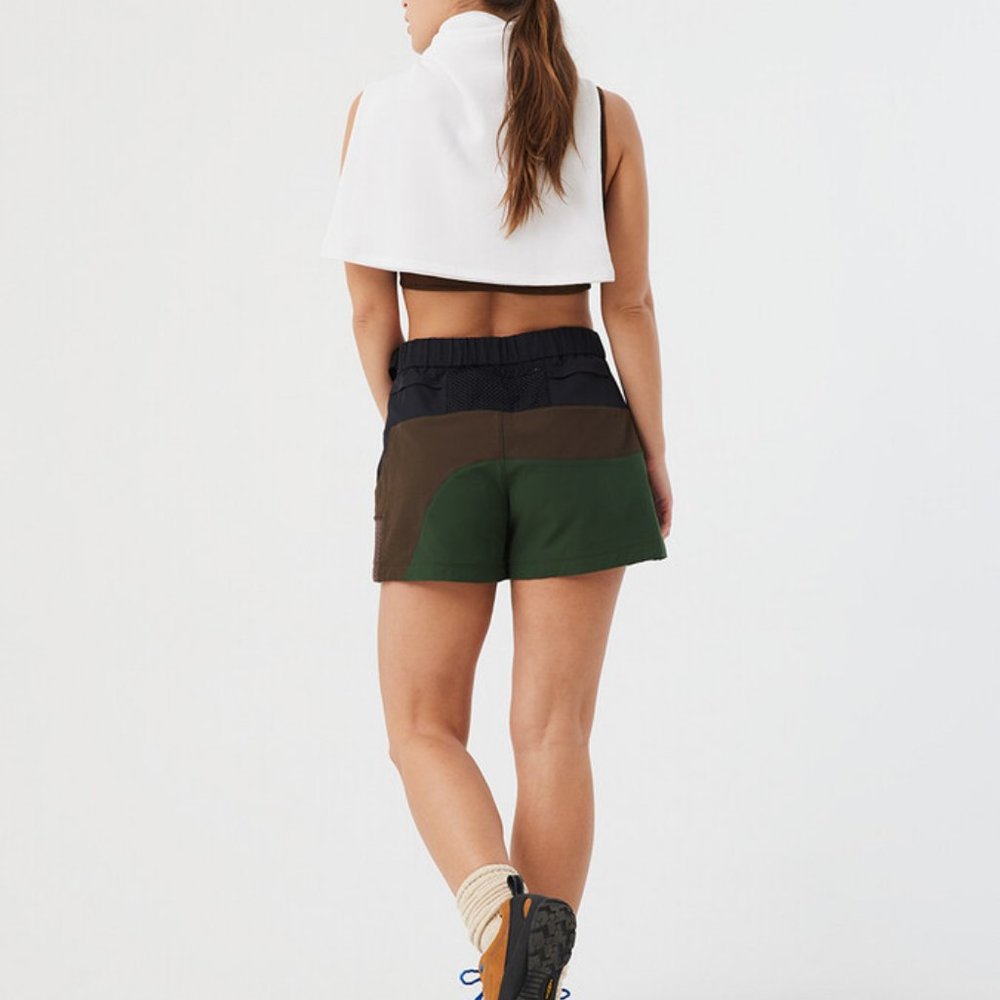 Outdoor Voices Rectrek 3" Skort Black/Hunter/Espresso - Picture 4 of 15